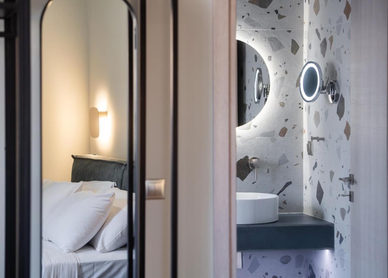 The Secret Boutique Hotel Lefkada City Bagian luar foto