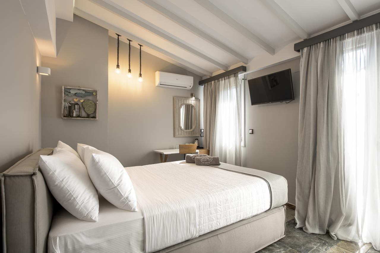 The Secret Boutique Hotel Lefkada City Bagian luar foto